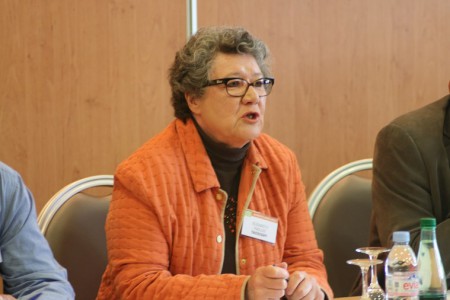 Elisabeth VIALLES, section éducation